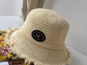 Панама соломенная с бахромой LEATHER