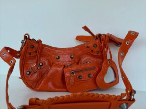 Сумка женская кожаная хобо LEATHER