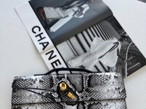 Кожаный клатч с плетением LEATHER