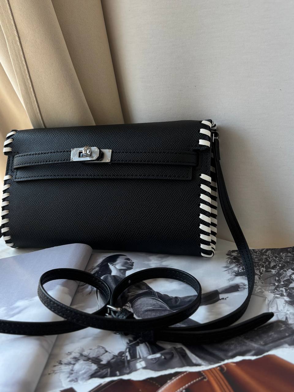 Кожаная сумка через плечо LEATHER