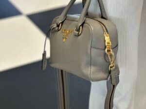 PRADA OUTLET 126296
