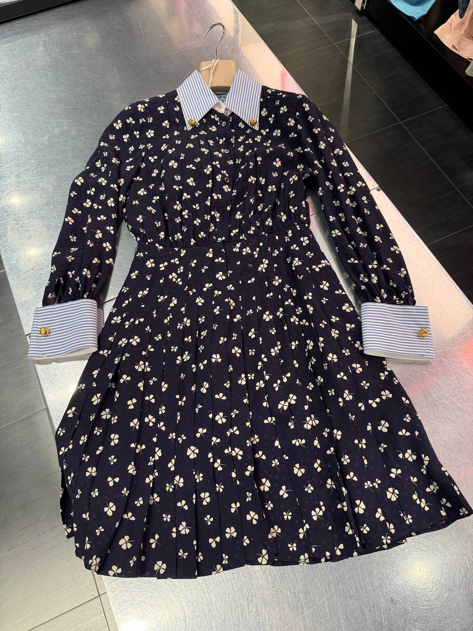 PRADA OUTLET 126423