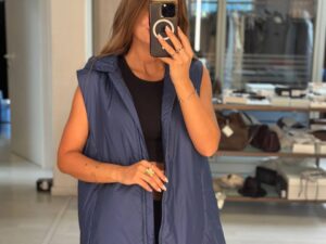 Жилет утепленный с капюшоном MaxMara