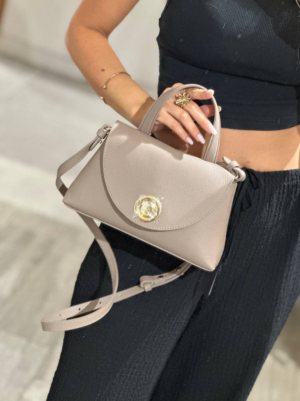 Кожаная сумка Coccinelle 2 MaxMara