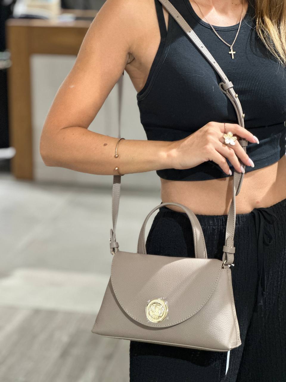 Кожаная сумка Coccinelle 2 MaxMara