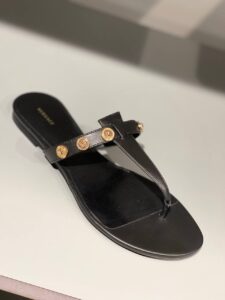 VERSACE OUTLET 152