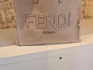 FENDI OUTLETS 1573