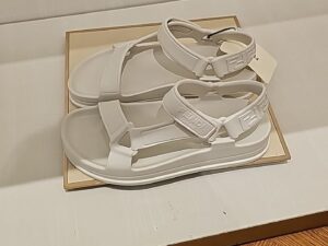FENDI OUTLETS 1577