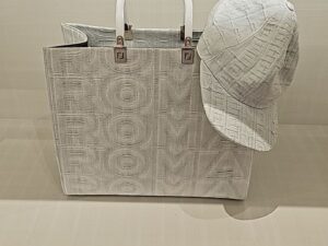 FENDI OUTLETS 1592