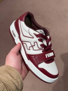 FENDI OUTLETS 1606