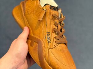 FENDI OUTLETS 1628