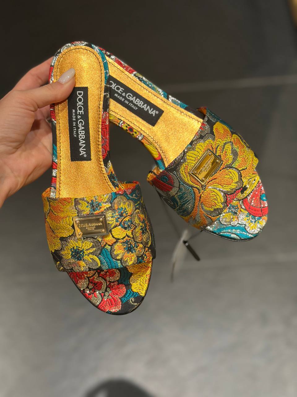 Шлепанцы женские Dolce Gabbana Dolce