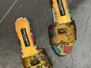 Шлепанцы женские Dolce Gabbana Dolce — фото 1 Шлепанцы женские Dolce Gabbana Dolce