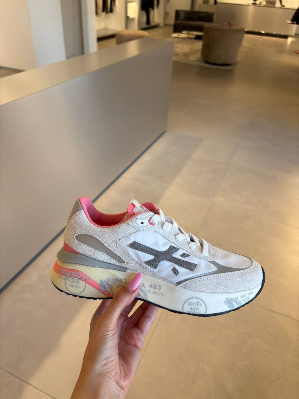 Premiata 22388