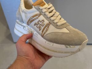 Premiata 22403