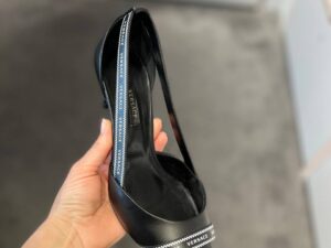 VERSACE OUTLET 227