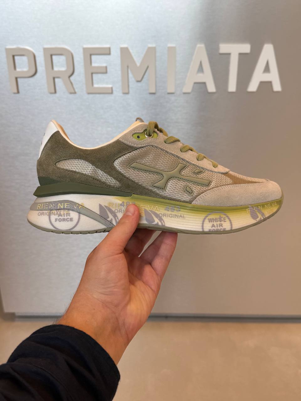 Premiata 23222
