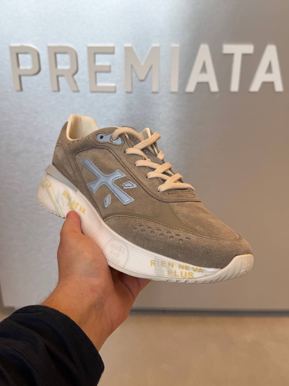 Premiata 23226