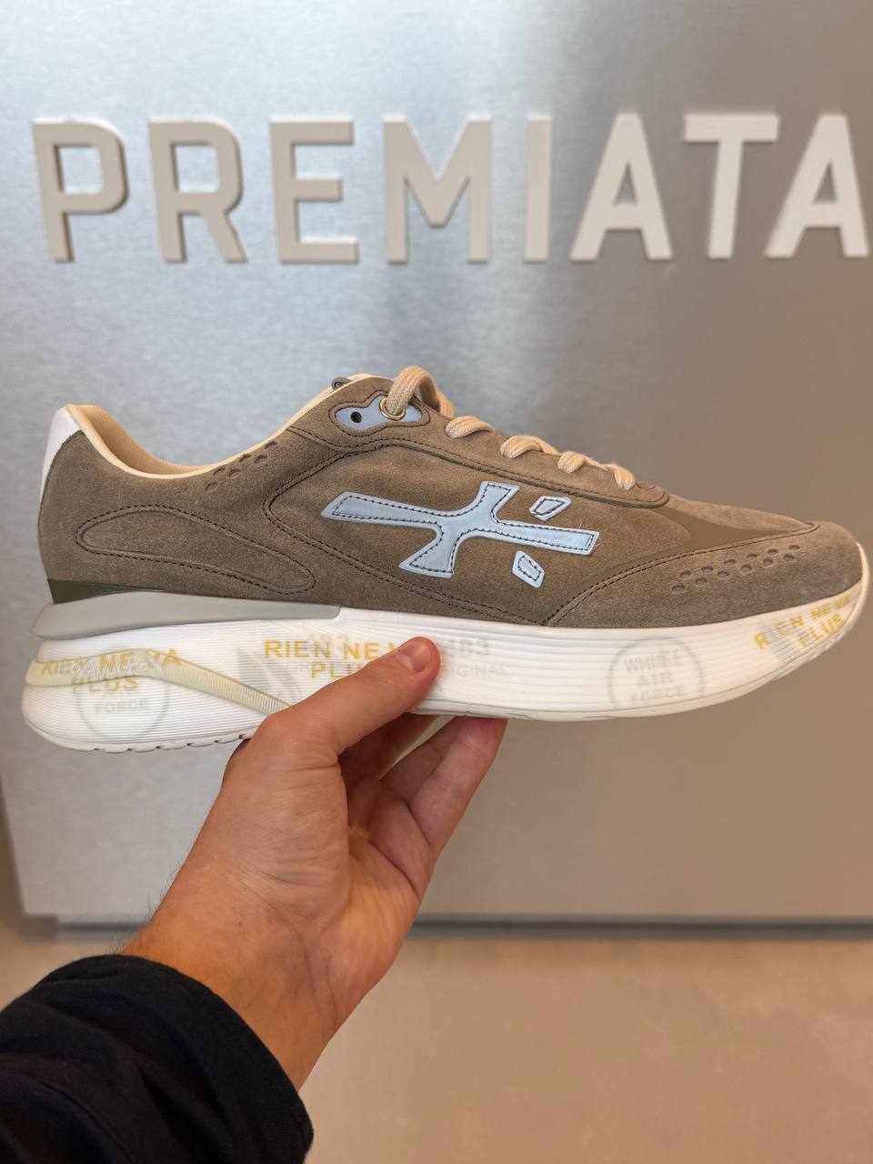 Premiata 23226