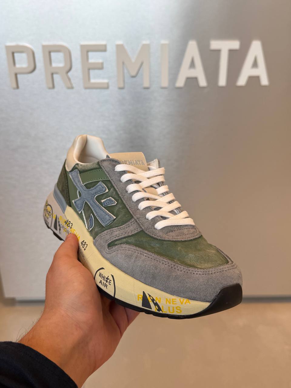 Premiata 23236