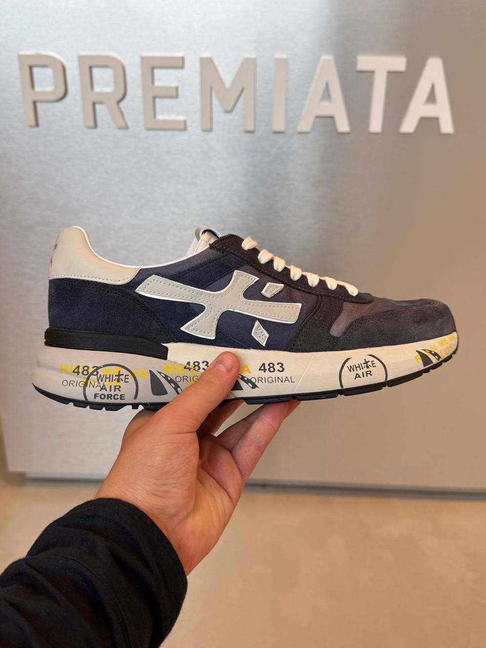 Premiata 23238