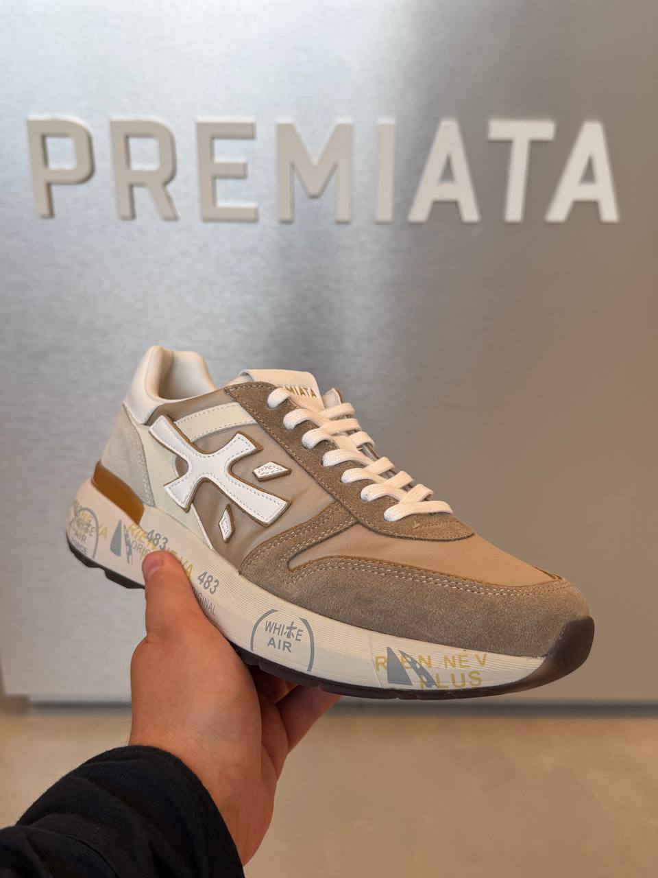 Premiata 23246