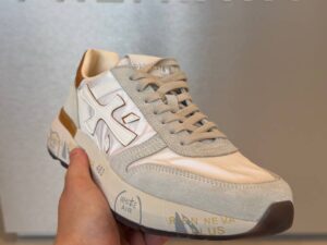Premiata 23250