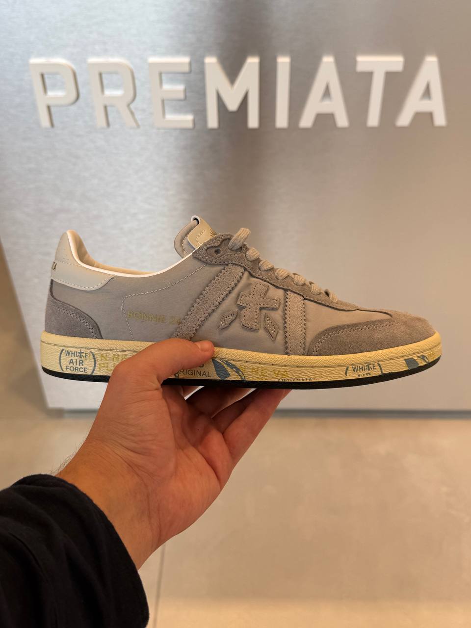 Premiata 23256