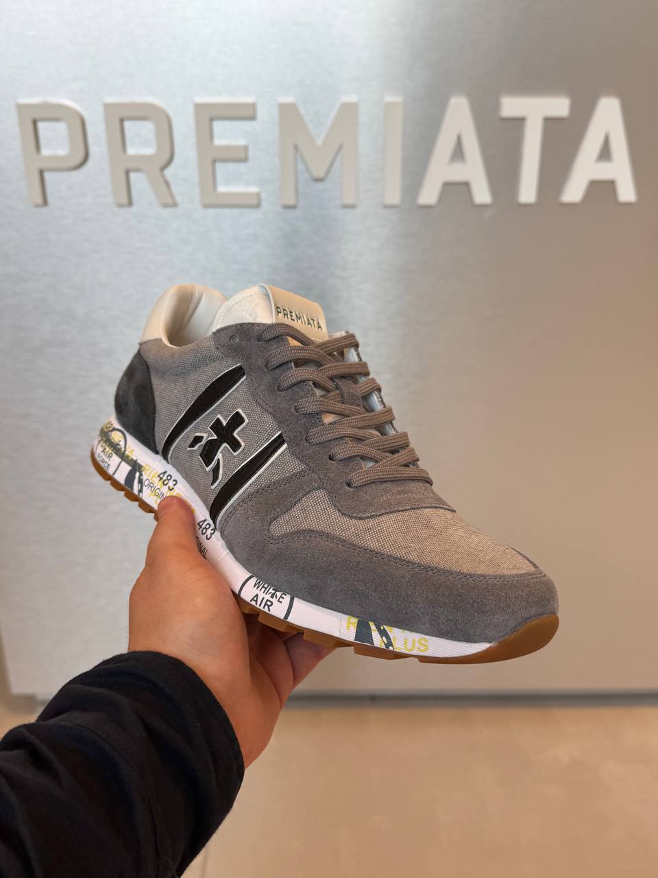 Premiata 23272