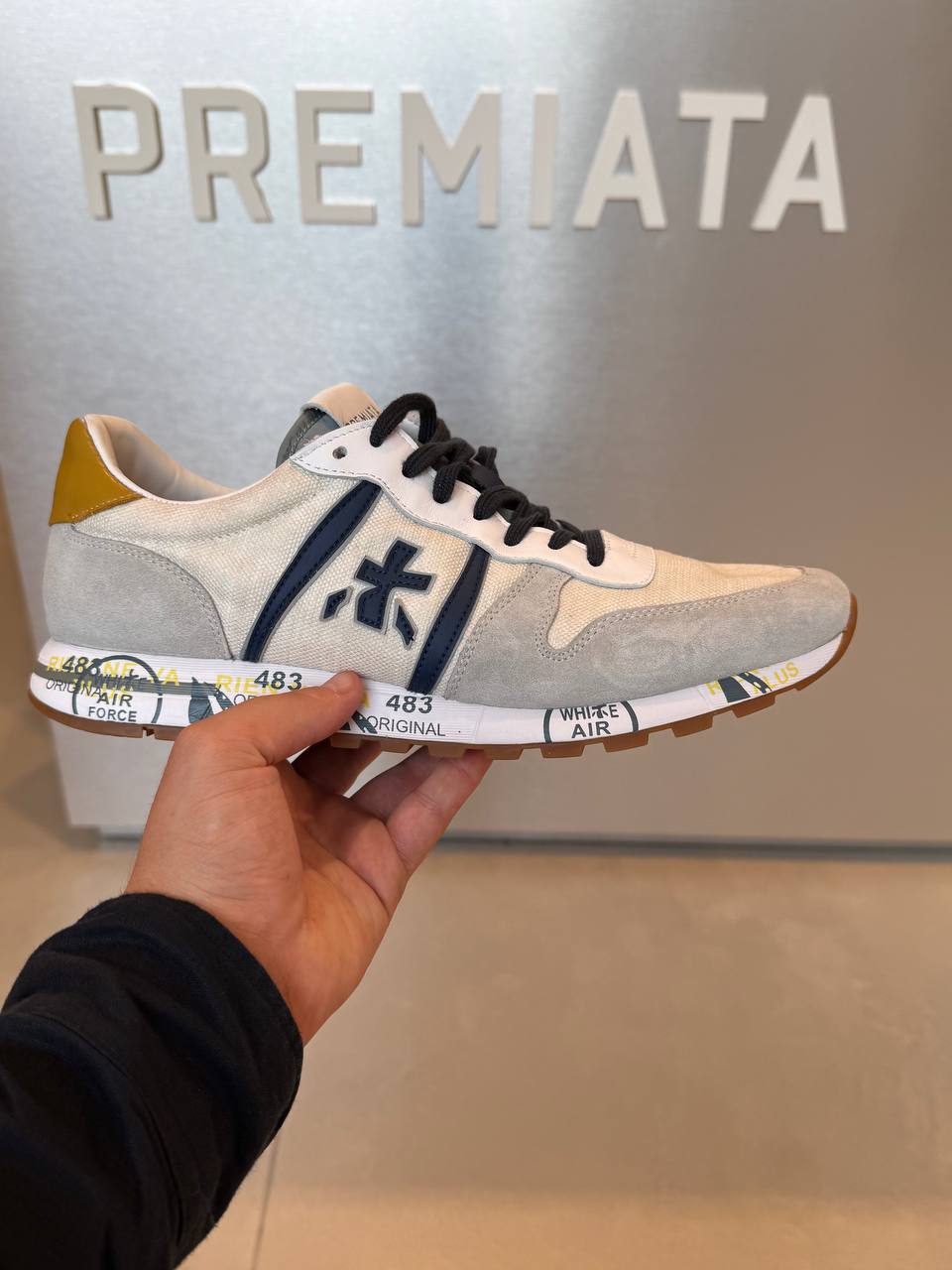 Premiata 23276
