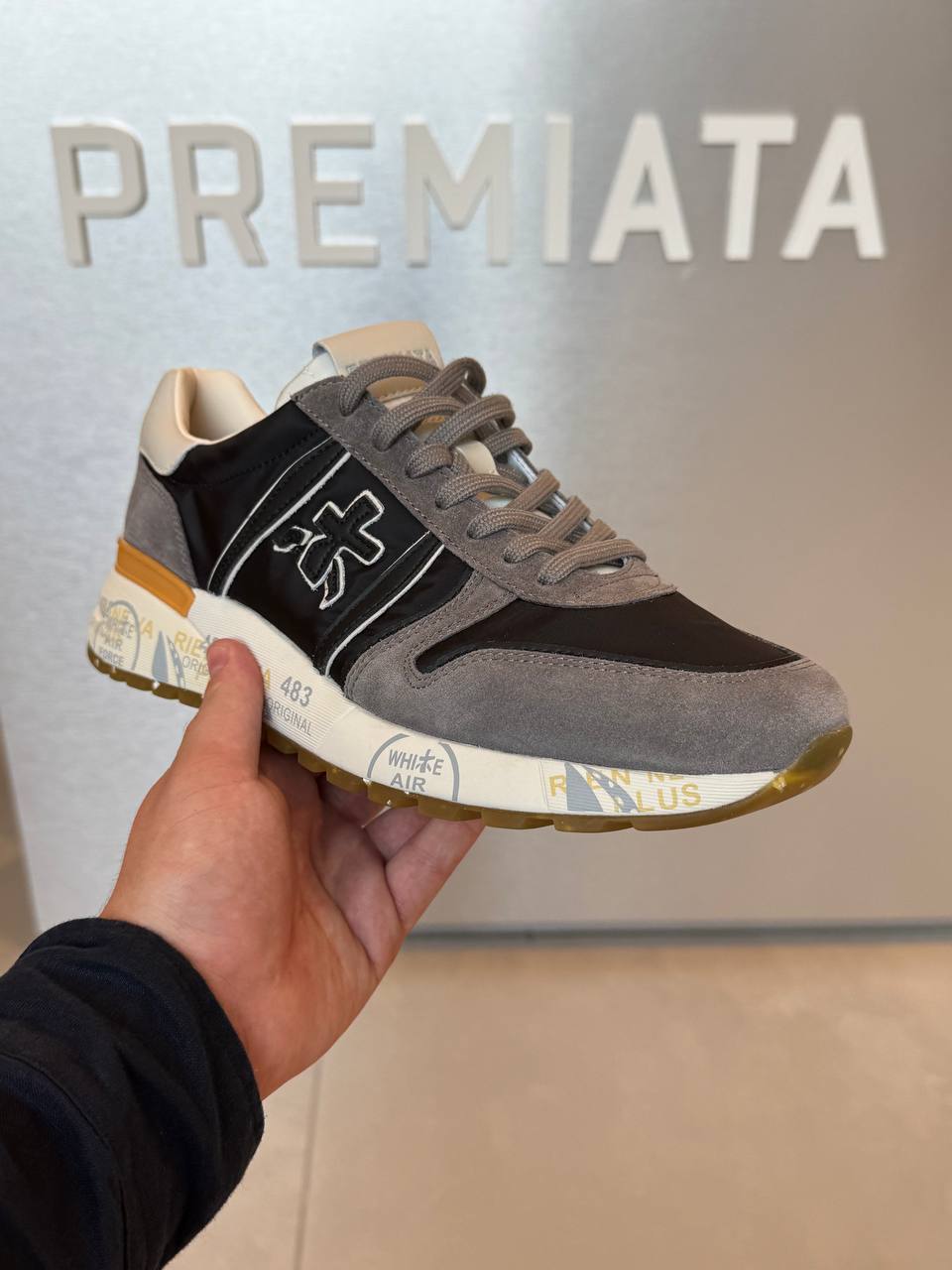 Premiata 23292