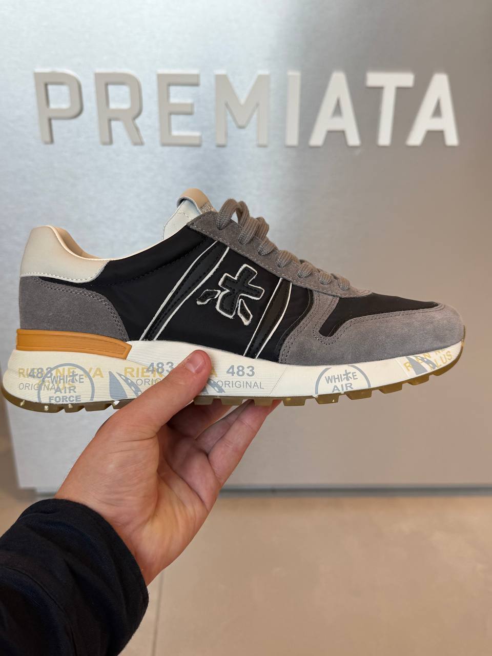 Premiata 23292