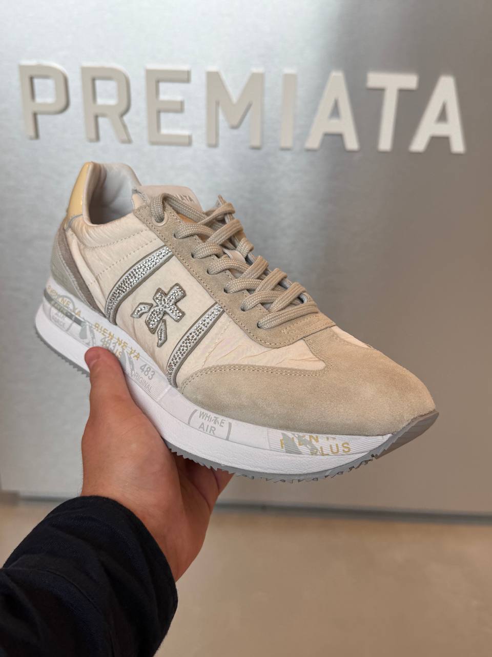 Premiata 23305