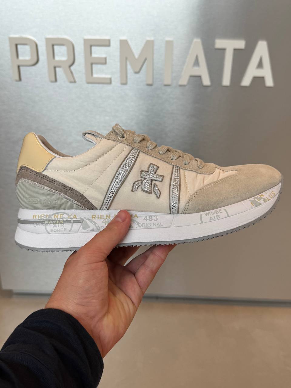 Premiata 23305
