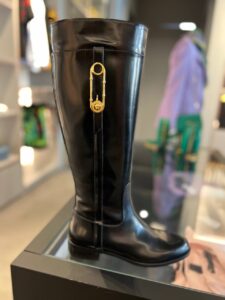 VERSACE OUTLET 237