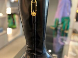 VERSACE OUTLET 237