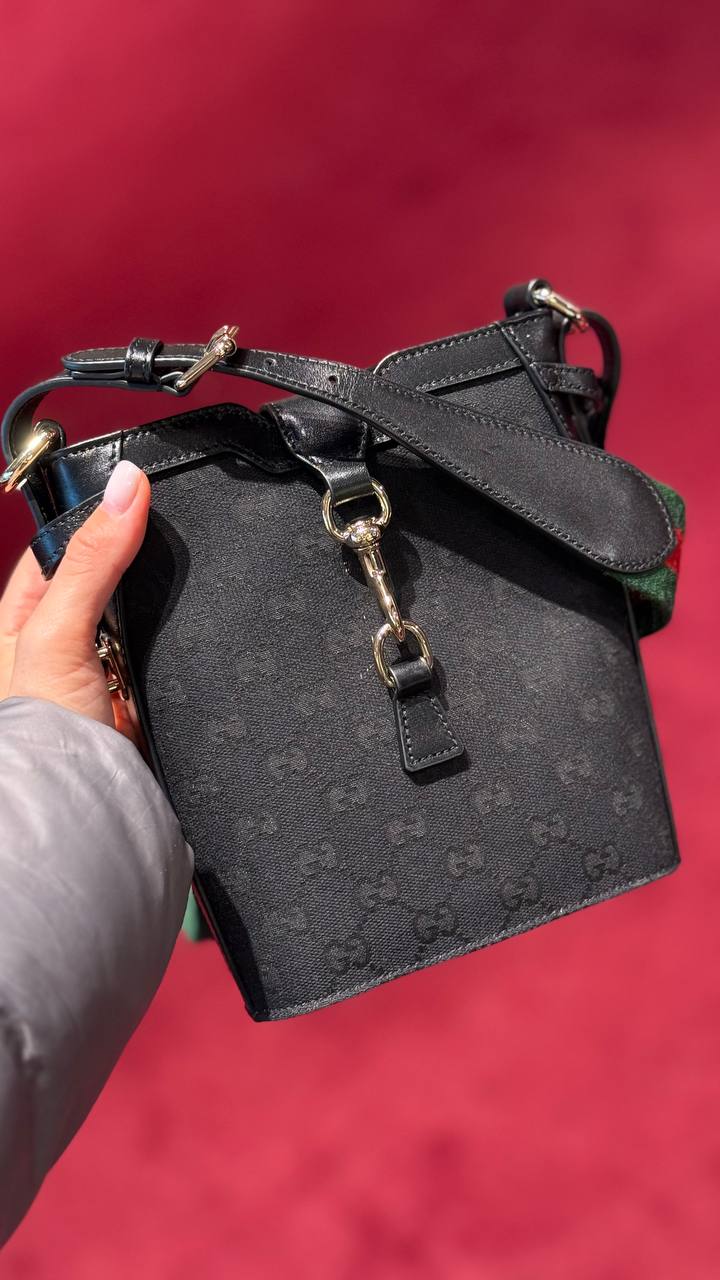 Gucci 2495