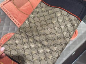 Gucci 2502