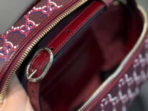 Gucci 2556