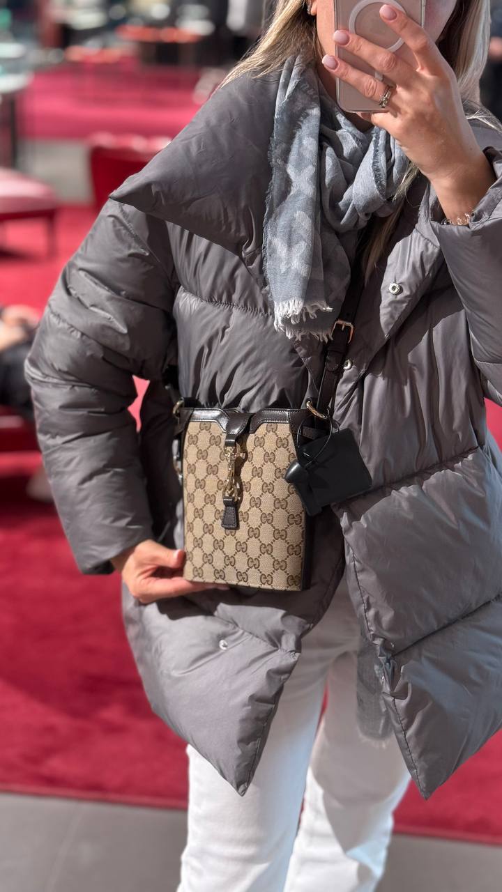Gucci 2569