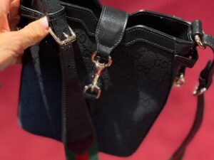 Gucci 2572