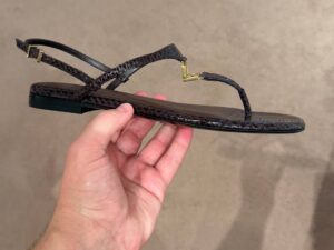 FENDI OUTLETS 2584
