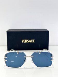 Солнцезащитные очки Versace