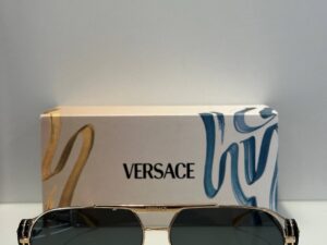 Очки солнцезащитные Versace