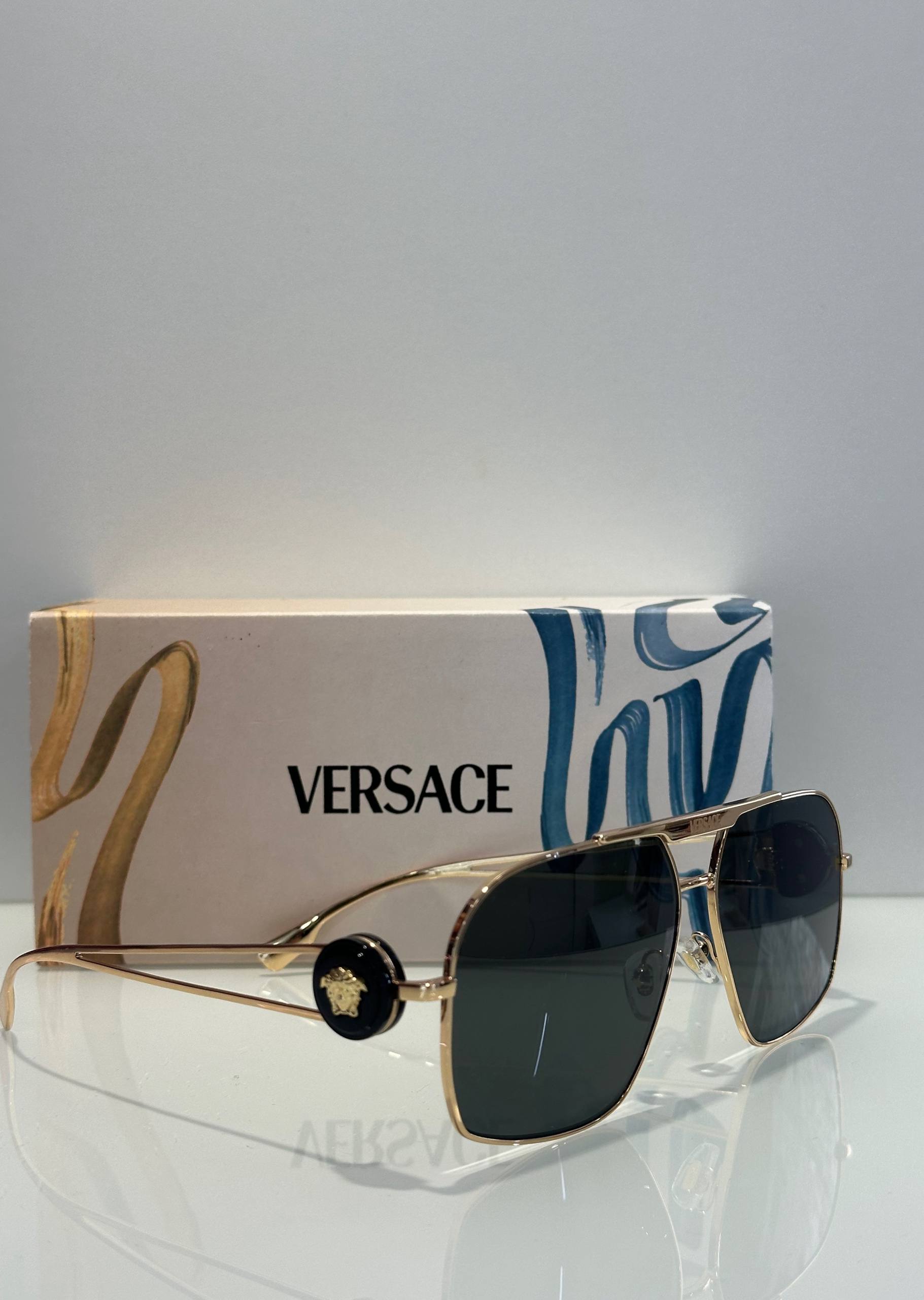 Очки солнцезащитные Versace