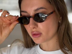 Очки солнцезащитные Saint Laurent