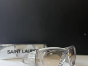 Очки солнцезащитные Saint Laurent