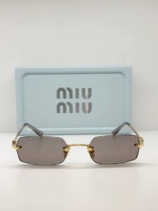 Очки солнцезащитные Miu Miu