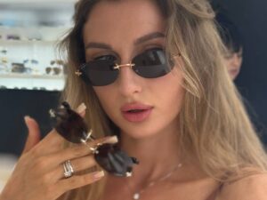 Солнцезащитные очки Vogue