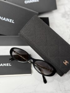 Очки солнцезащитные Chanel